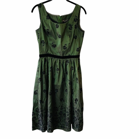 Halloween Costume NECA Twilight New Moon Bella Swan Birthday Dress size Medium - Picture 2 of 11